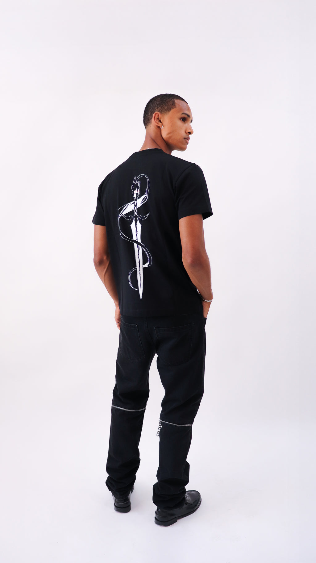 Igris Longsword Tee