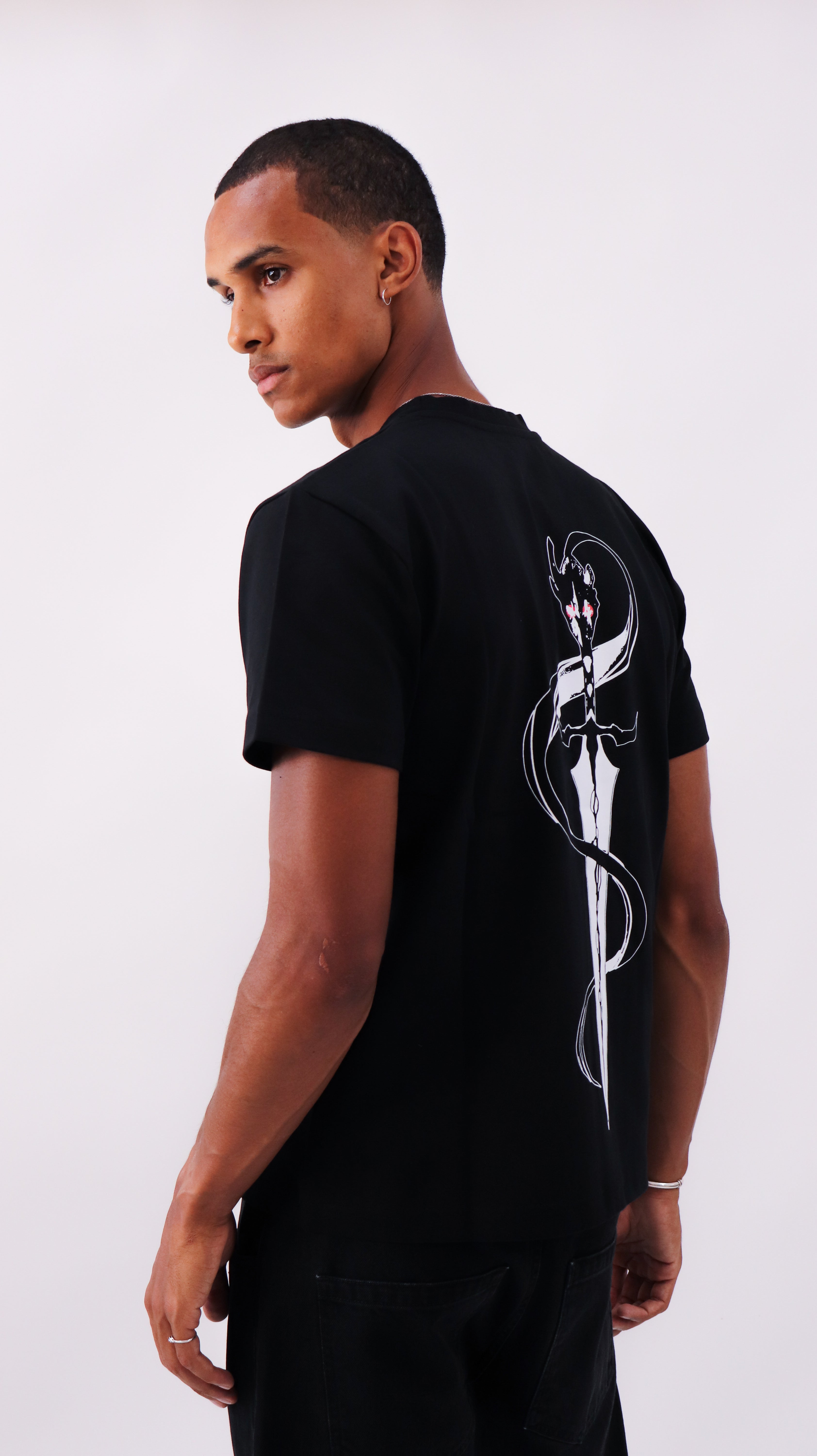 Igris Longsword Tee